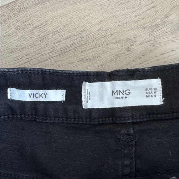 Mango Shorts🆕 - Picture 6 of 7